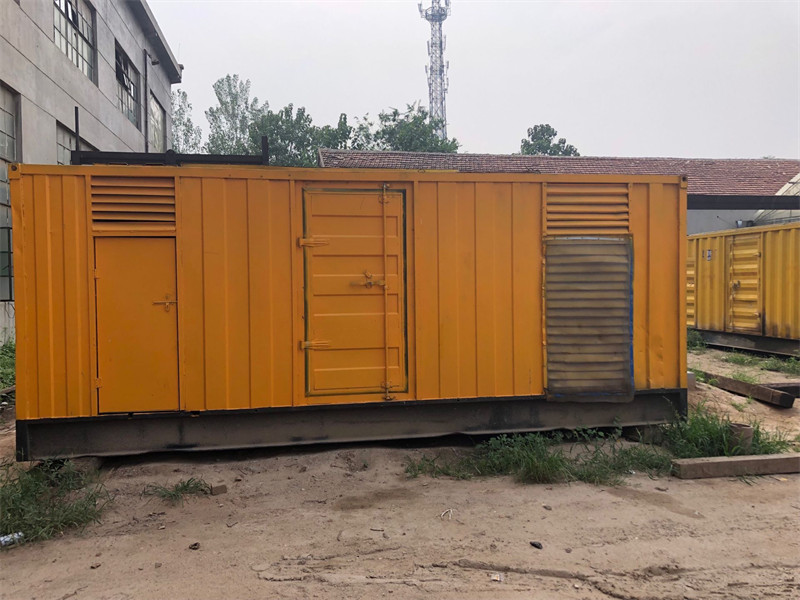 水城柴油发电机如何判断新机油是否已经完全充满机油滤清器？