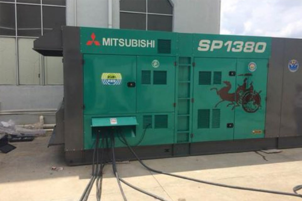 水城为什么有些柴油发电机组的输出电压可以调节？